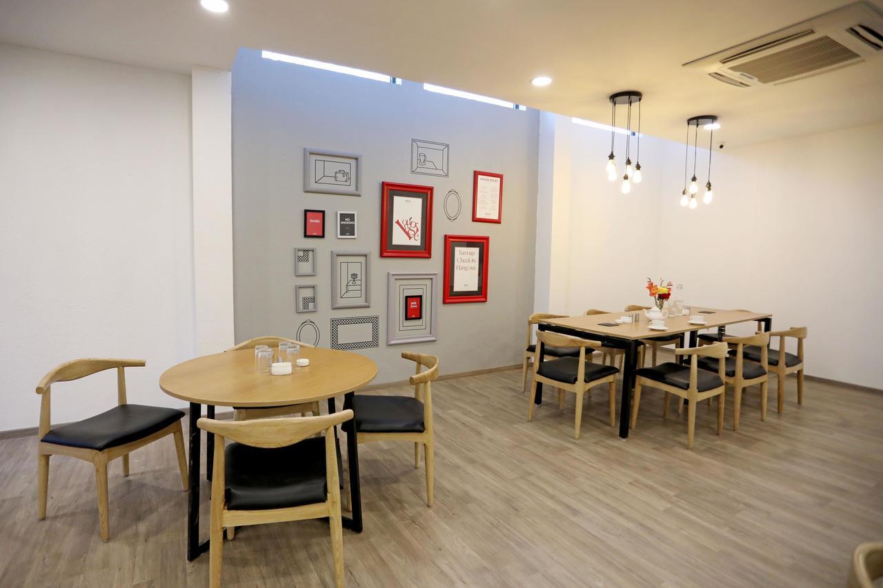 Oyo Townhouse 027 Sector 15 Gurgaon Hotel Eksteriør billede