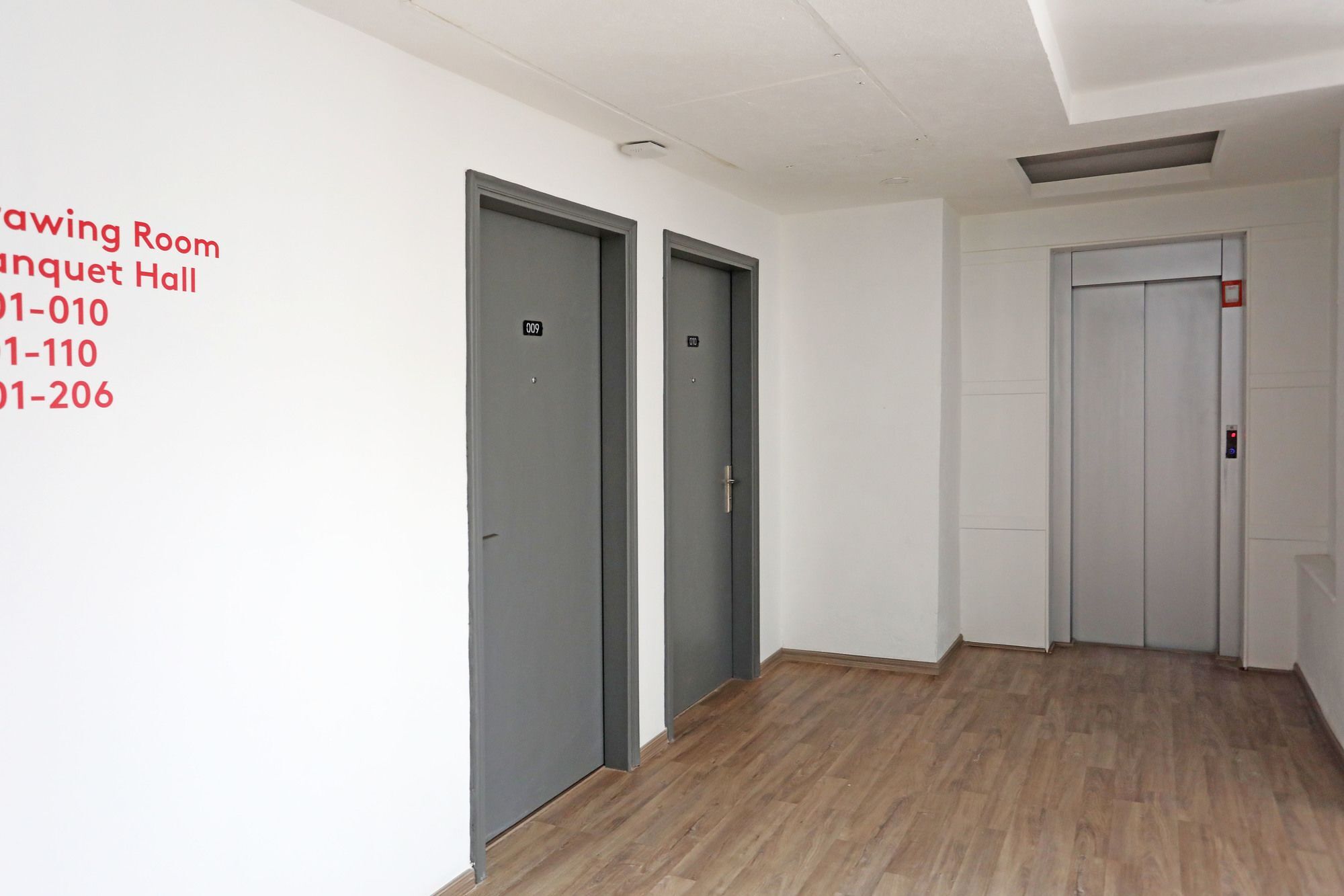 Oyo Townhouse 027 Sector 15 Gurgaon Hotel Eksteriør billede