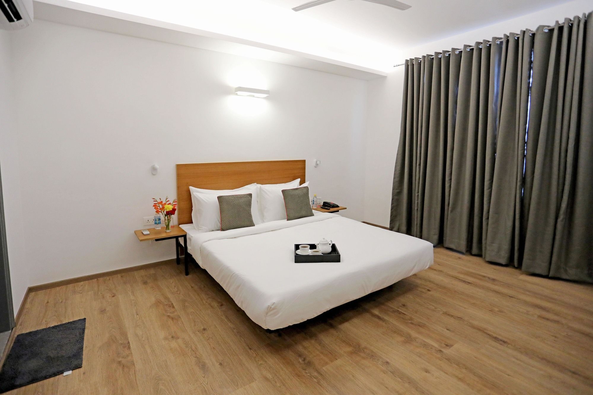 Oyo Townhouse 027 Sector 15 Gurgaon Hotel Eksteriør billede