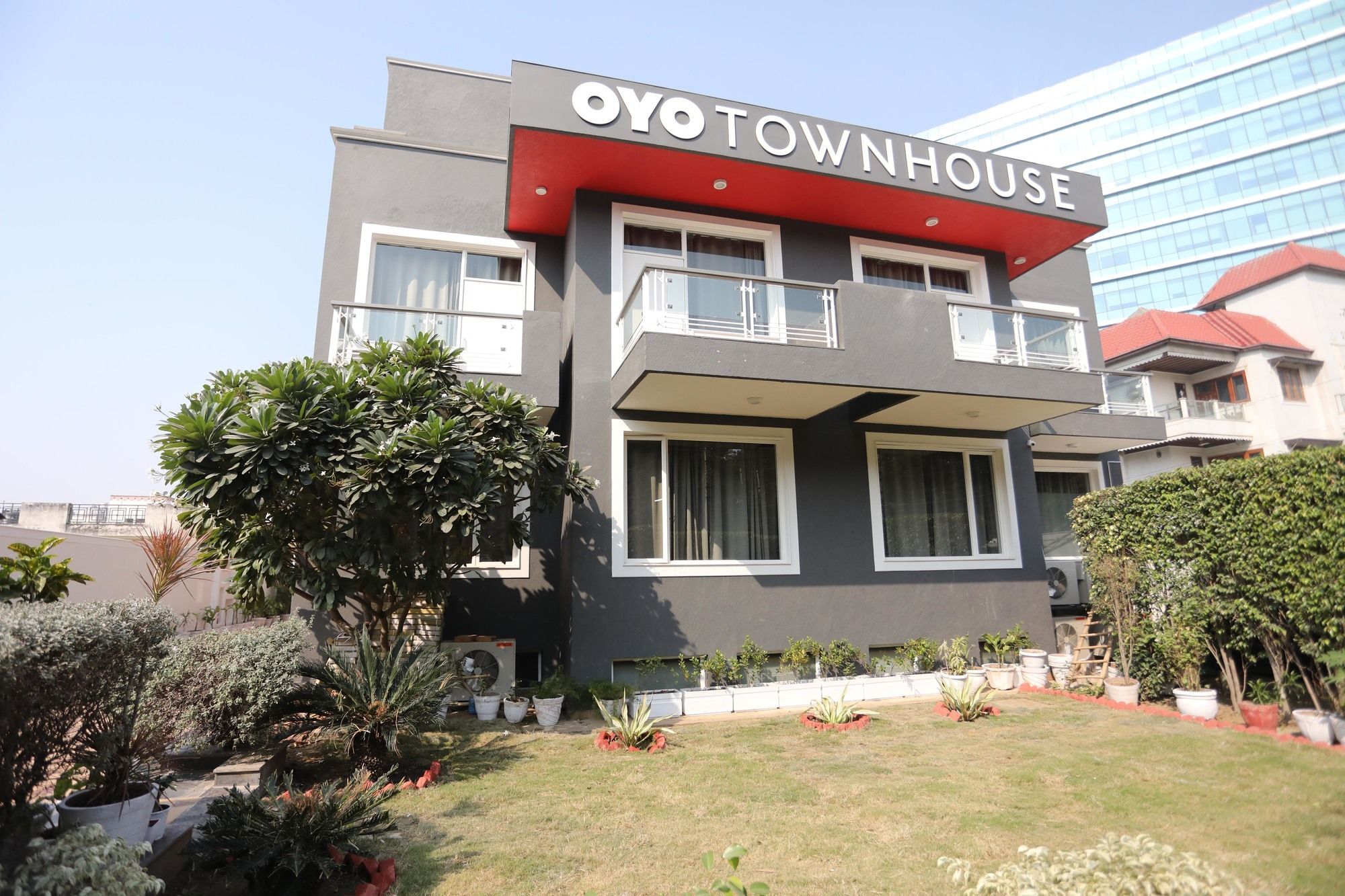 Oyo Townhouse 027 Sector 15 Gurgaon Hotel Eksteriør billede
